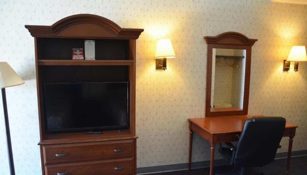 Travelodge by Wyndham Milwaukee Image 17